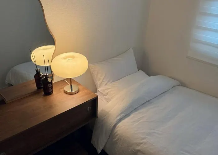 아파트 Entire House, Travel Via Line, Airport Bus, 6 Pax